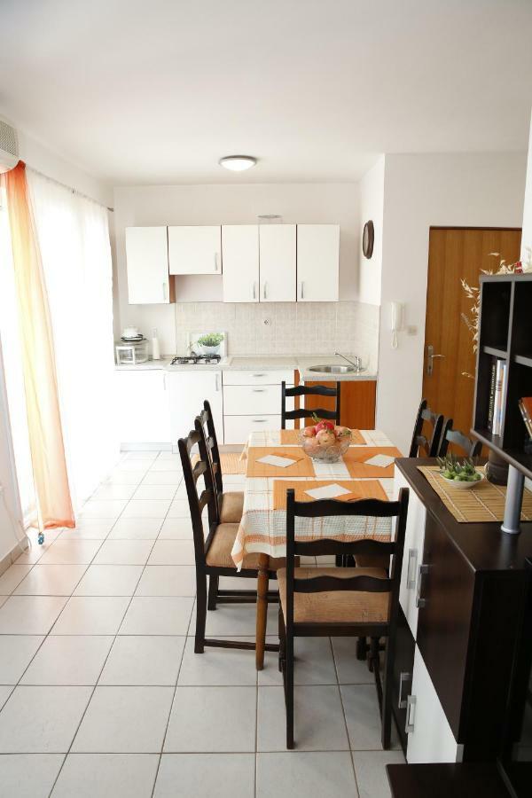 Apartman Alica Srima Vodice Luaran gambar