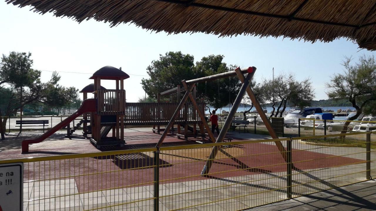 Apartman Alica Srima Vodice Luaran gambar